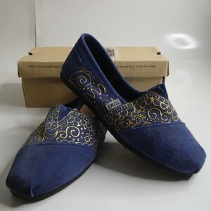 Tom's Royal Blue Gold Hand Painted Henna Boho With Box Size 7 EUC